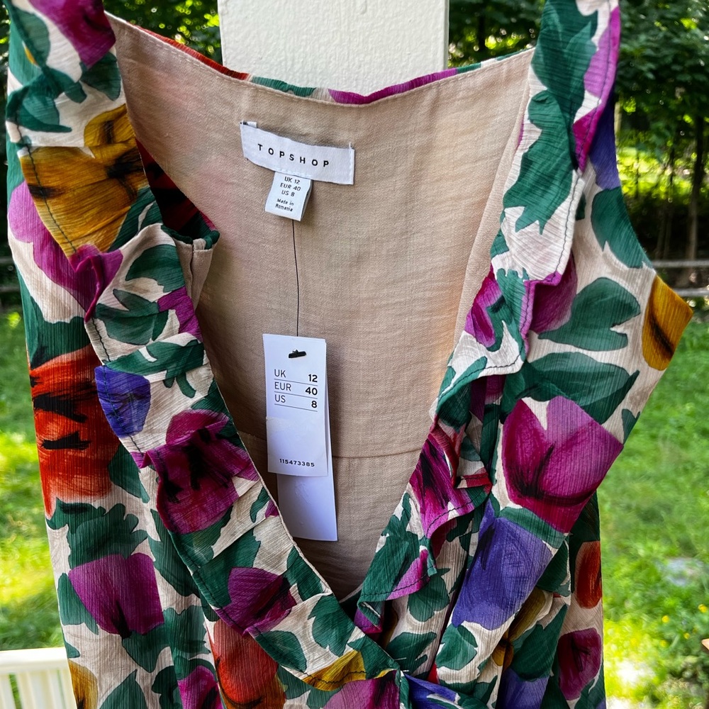 Topshop Floral mini dress with ruffle-Never worn!